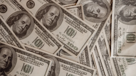 美元或进一步走低,其贬值对美国经济而言是一把“双刃剑”