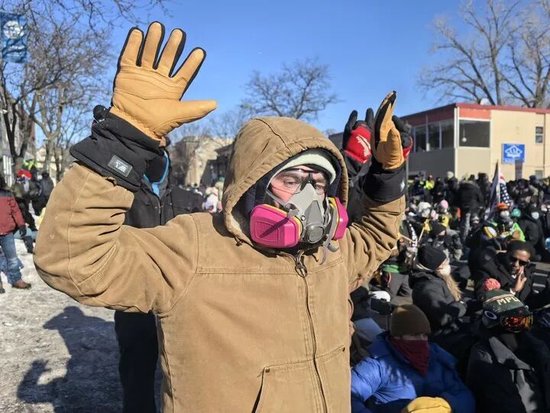 特朗普“退”了一步?