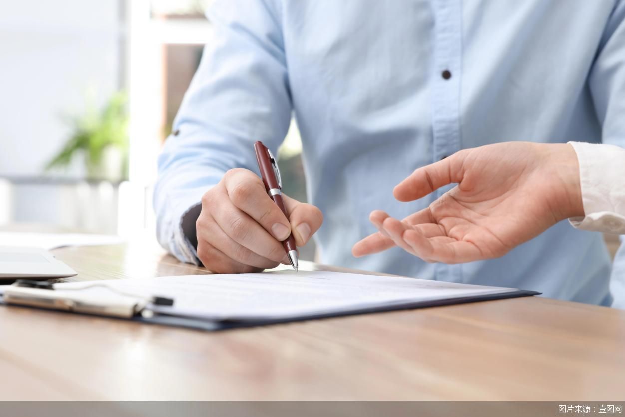 寿险保费双位数增长,健康险冲刺万亿,2025年保险业再进阶