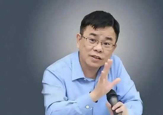 东鹏饮料上市破发：公司市值超1380亿港元 林木勤之子林煜鹏去年套现20亿