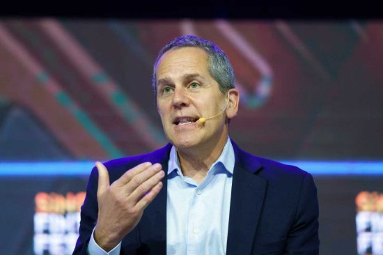 美联储理事巴尔:“一段时间内”维持利率不变可能是适宜之举