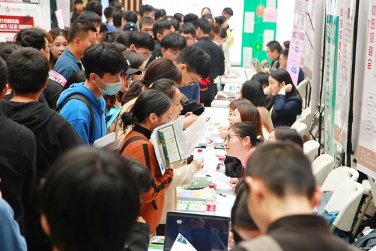 新的视角：从不同经济主体容纳比例变化看就业形势