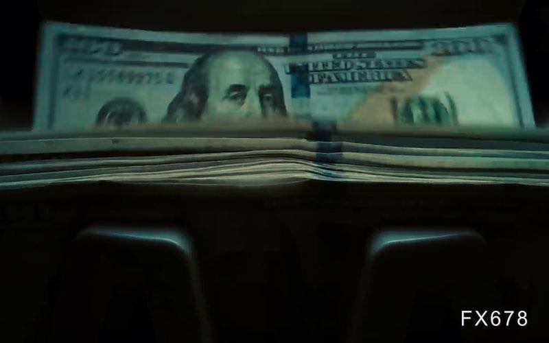 884亿大逃亡?当美债买家变得“斤斤计较”,美元还能稳多久