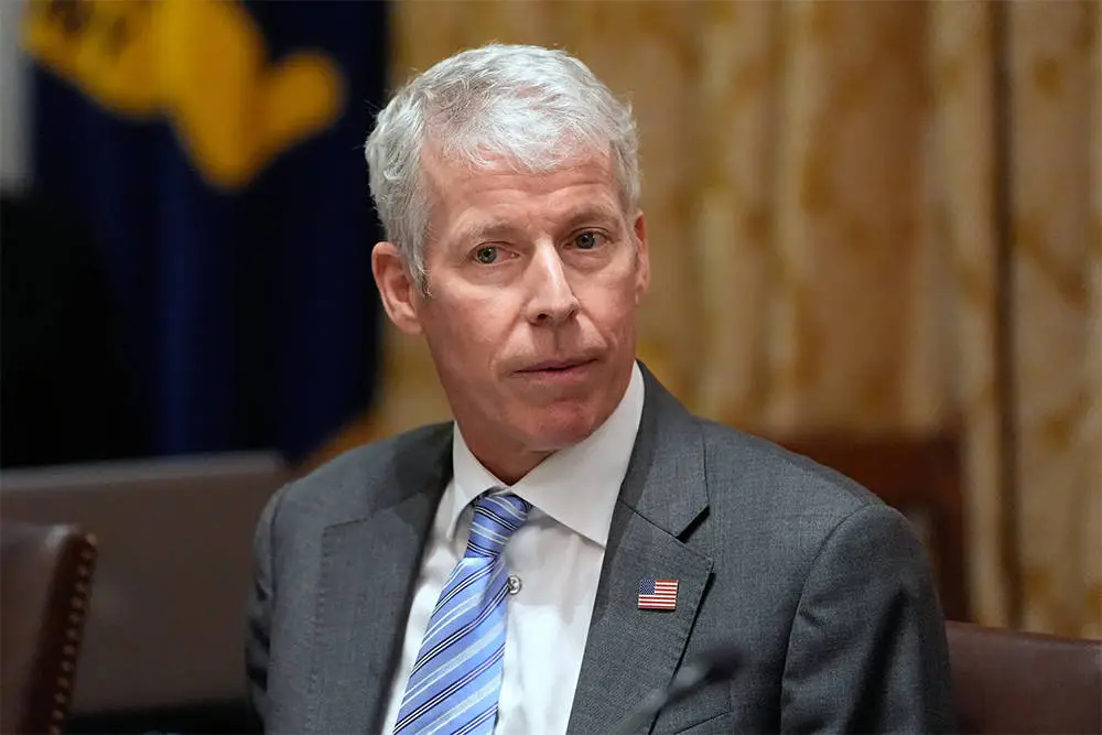 美能源部长：美政府“正在讨论”协调释放战略石油储备