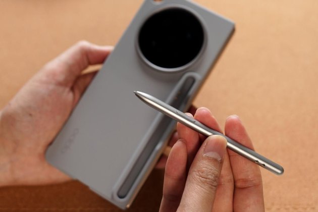 OPPO Find N6真实使用体验：屏幕“好平”，AI生产力“好评”