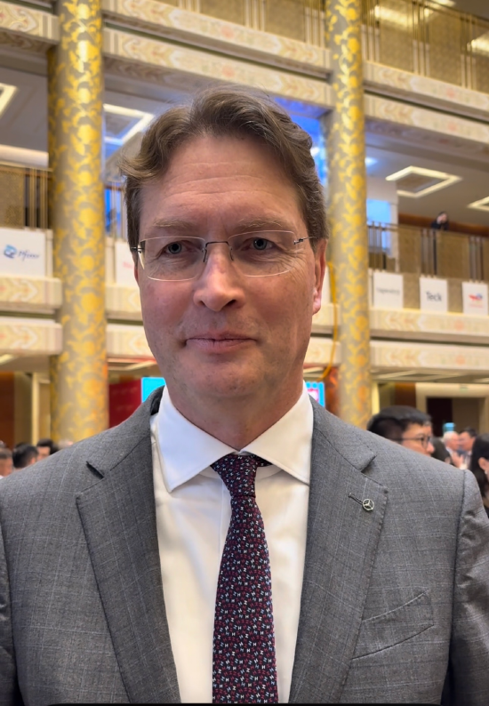 对话康林松:新一代奔驰汽车就像带轮子的机器人