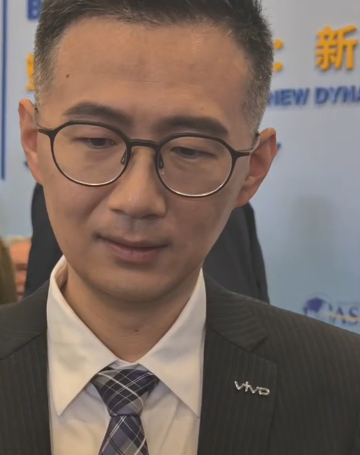 人形机器人何时进家庭？百度沈抖：应该是最后一步 十年不一定能做到