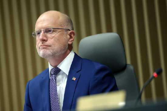 美国联邦通信委员会推进将电信呼叫中心迁回美国的计划