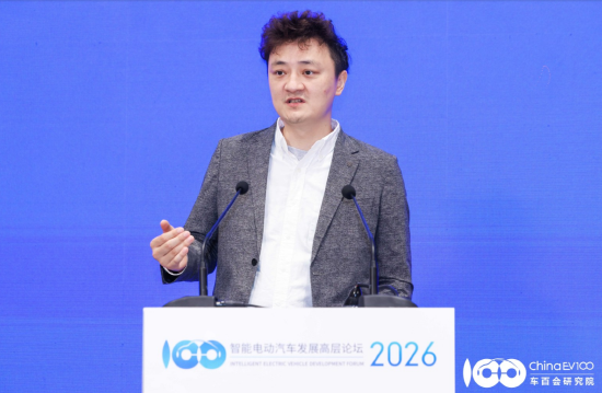 元戎启行周光：当前小模型自动驾驶存在“跷跷板效应”