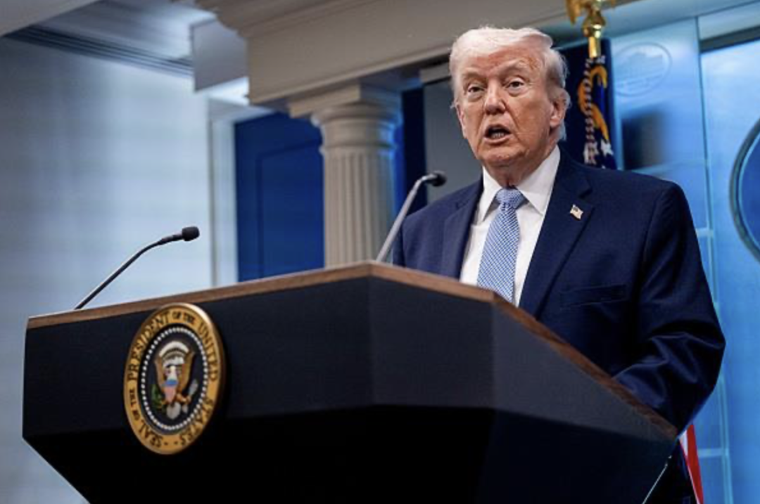 上万美军封锁霍尔木兹海峡,美伊48小时内或重启谈判!