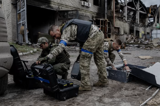 贝索斯与马斯克的太空竞赛持续升温