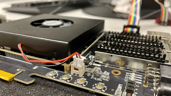 英伟达竞争对手：欧洲AI芯片市场蓬勃发展，正寻求1亿美元融资