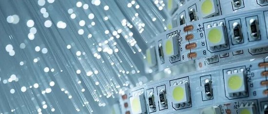 中信建投：持续推荐光通信产业链