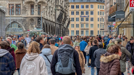 欧洲央行面对通胀威胁维持利率不变