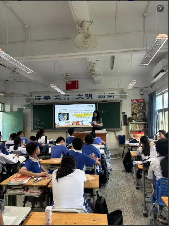 515投资者保护 | 走进校园、社区、花市！鹏华基金青年投教团荣获2026年度最具影响力投教项目奖
