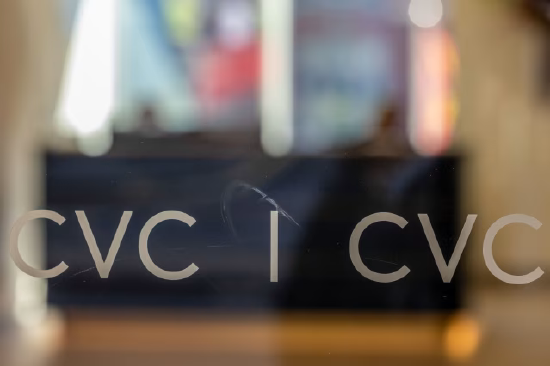 CVC与布鲁塞尔兰伯特集团斥资125亿美元要约收购，拟将瑞科迪药业私有化