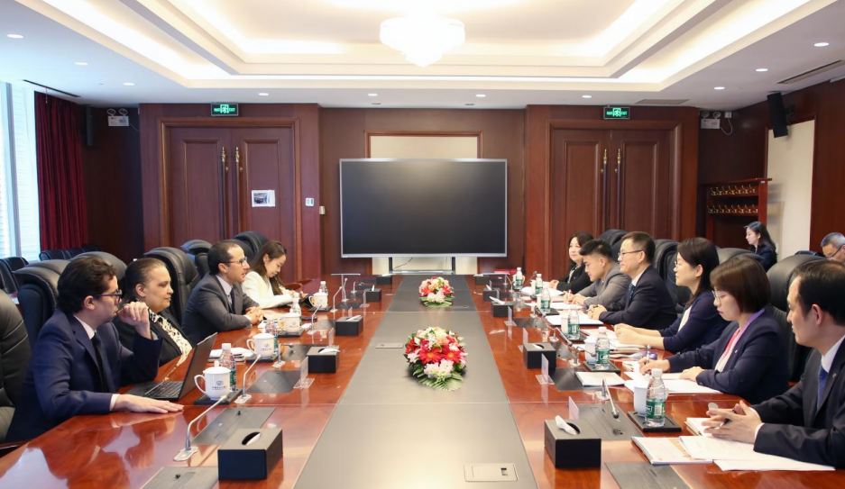 中国进出口银行副行长王晓会见摩洛哥阿提佳瑞瓦法银行联席首席执行官尤瑟夫·鲁伊斯